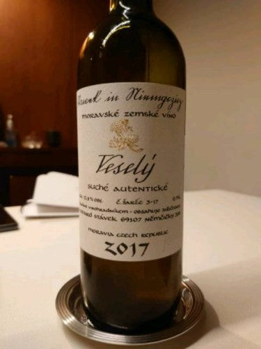 Richard Stavek Vesely 2017 (750ml)